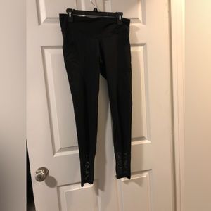 Black leggings with pockets